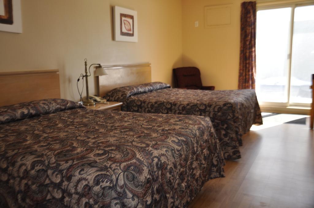 Motel Les Pignons Verts Buckingham Rom bilde